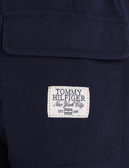 Tommy Hilfiger - POPLIN COMFORT PANTS - zomerkoopjes - desert sky - 8