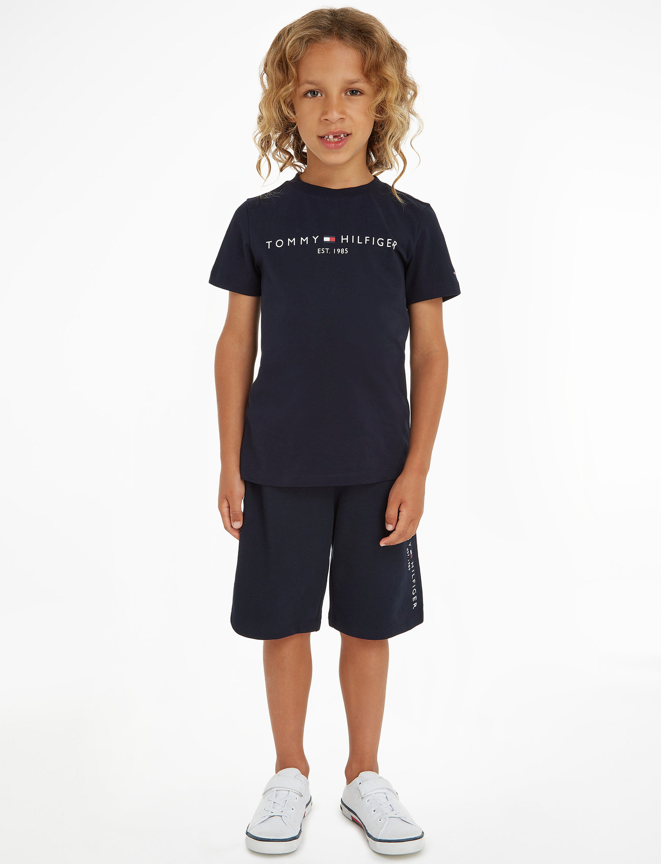 Tommy Hilfiger - ESSENTIAL SET - ensembles avec t-shirt à manches courtes - desert sky - 0