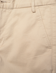 Tommy Hilfiger - 1985 CHINO PANTS - gode sommertilbud - white clay - 2