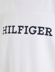 Tommy Hilfiger - MONOTYPE VARSITY TEE S/S - kortermede t-skjorter - white - 6
