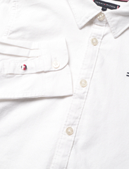 Tommy Hilfiger - FLAG OXFORD SHIRT L/S - langærmede skjorter - white - 2