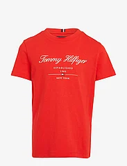 Tommy Hilfiger - TOMMY SCRIPT TEE S/S - short-sleeved t-shirts - fierce red - 0