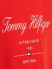 Tommy Hilfiger - TOMMY SCRIPT TEE S/S - short-sleeved t-shirts - fierce red - 5
