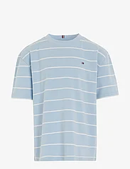 Tommy Hilfiger - STRIPE TEE S/S - lyhythihaiset t-paidat - breezy blue base/white stripe - 0