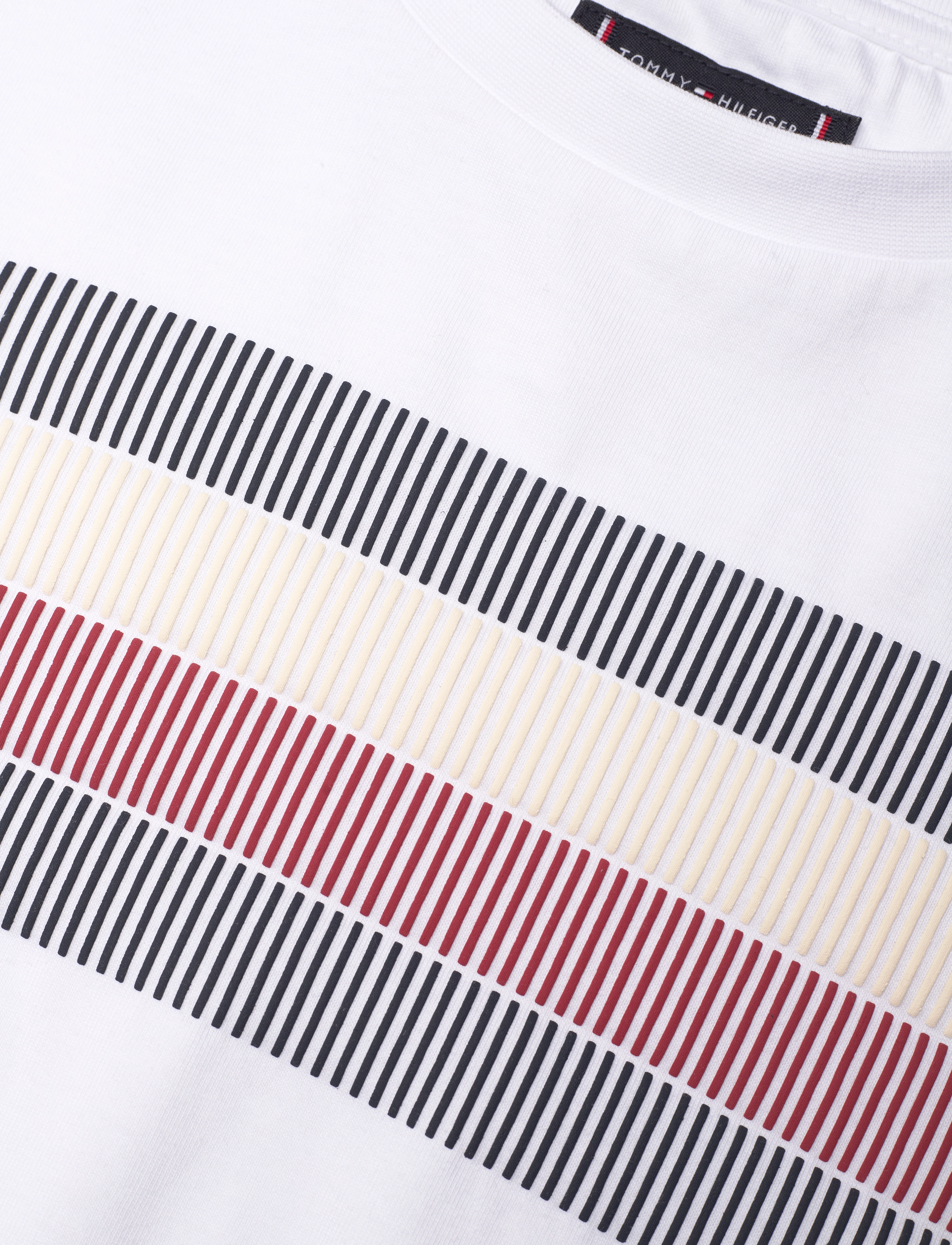 Tommy Hilfiger - GLOBAL STRIPE PRINT REG TEE SS - white - 4