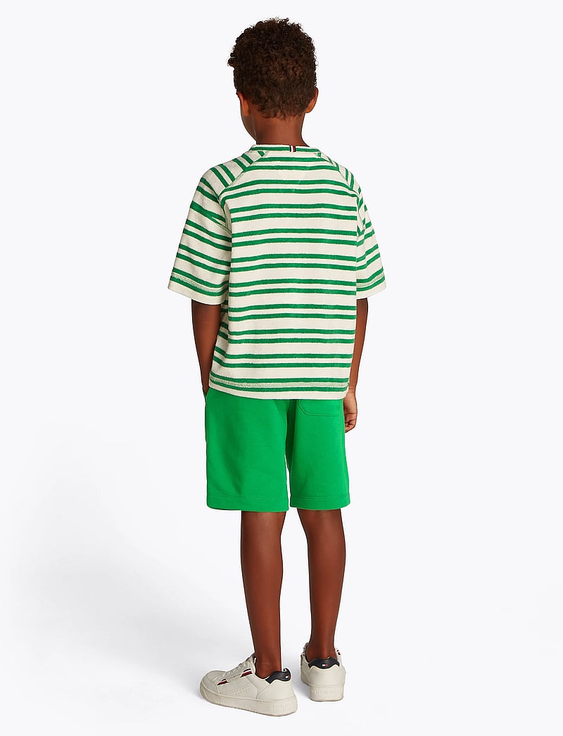 Tommy Hilfiger - TOMMY FLAG HILFIGER SWEATSHORT - sweatshorts - radiant green - 3