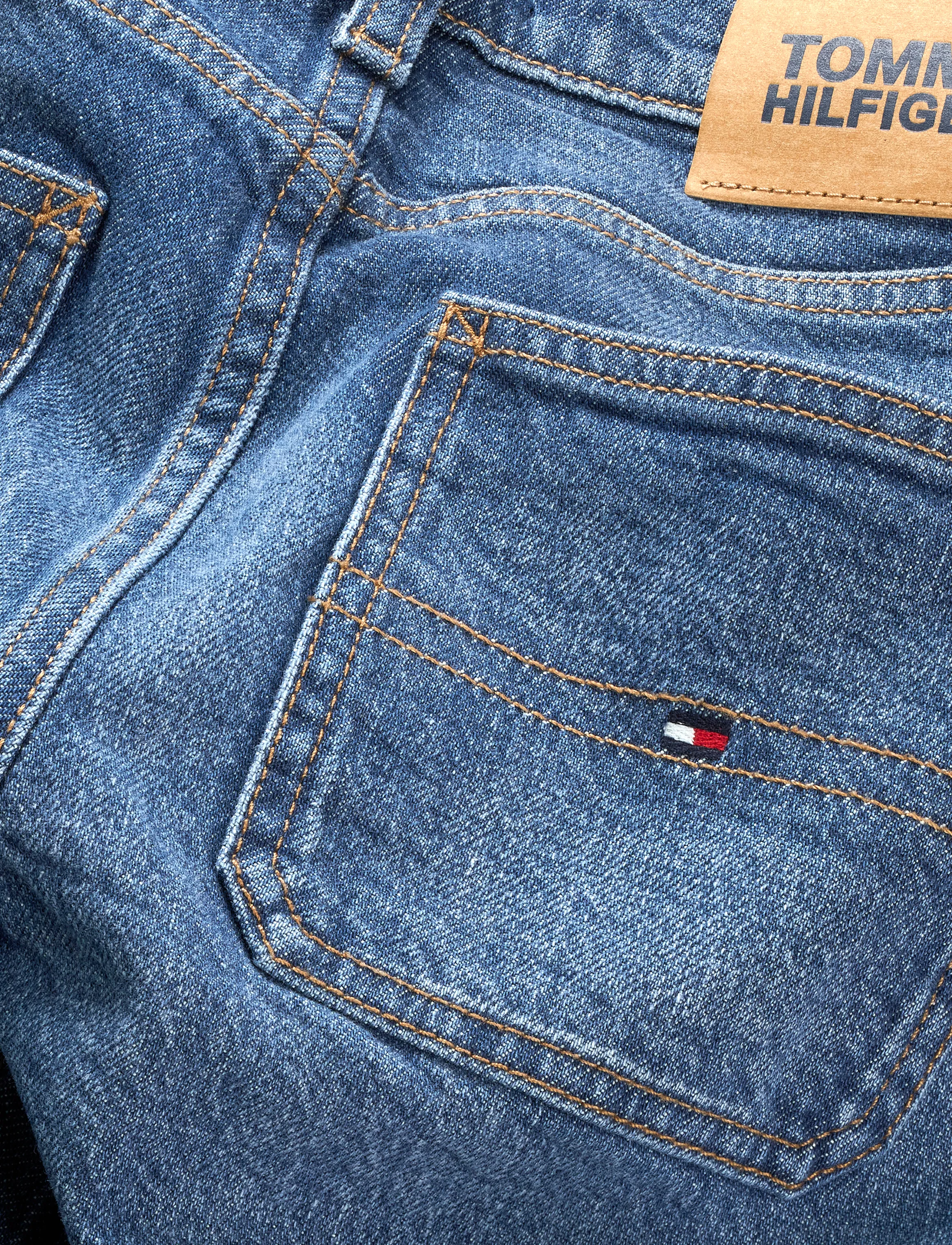 Tommy Hilfiger - SKATER RELAXED FIT MIDBLUE JEANS - denim mid blue - 5
