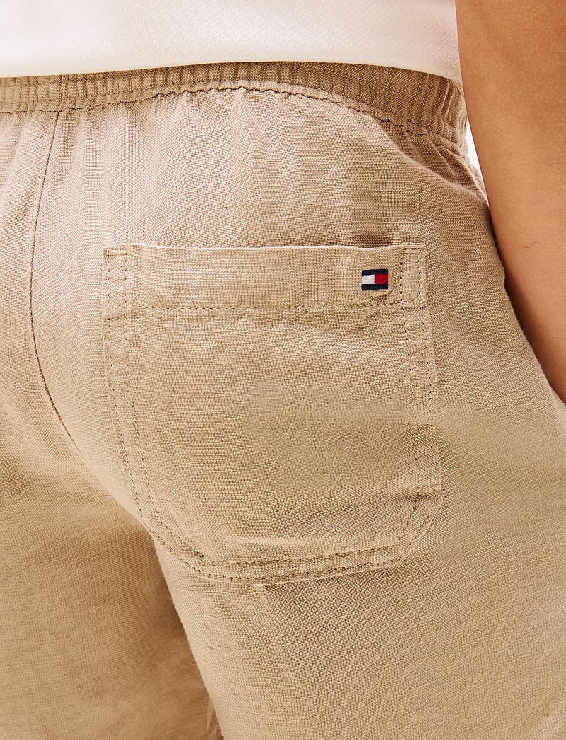 Tommy Hilfiger - LINEN VISCOSE SHORT - lühikesed vabaajapüksid - sandalwood - 3
