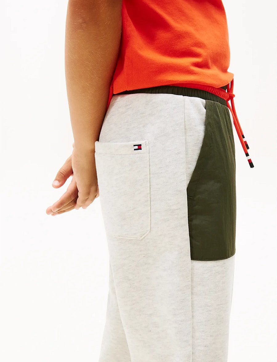Tommy Hilfiger - FABRIC MIX CLRBLOCK SWEATPANTS - jogginghosen - light grey heather colourblock - 4