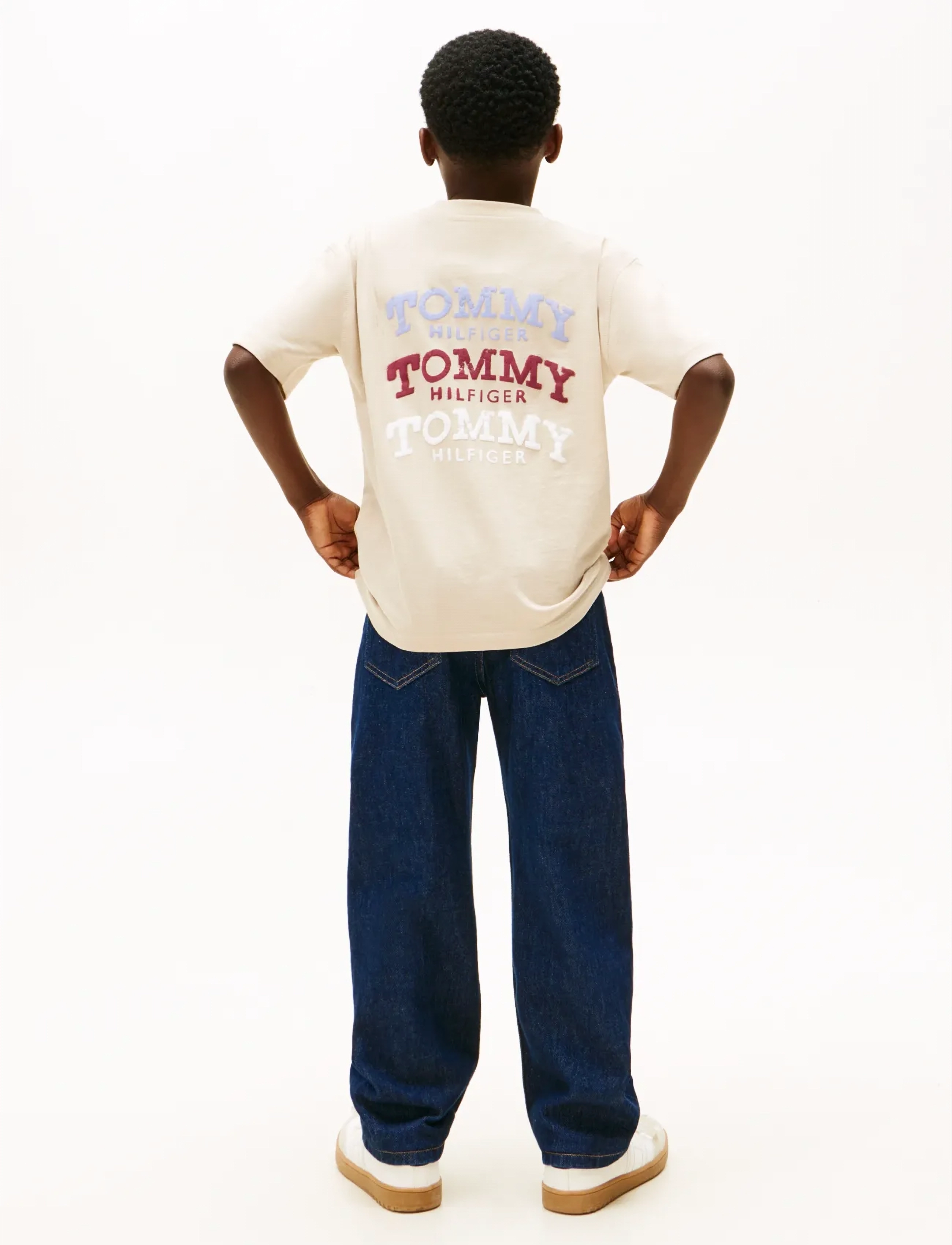 Tommy Hilfiger - WASHED FADED GRAPHIC T-SHIRT SS - t-shirts à manches courtes - gulf sand - 3