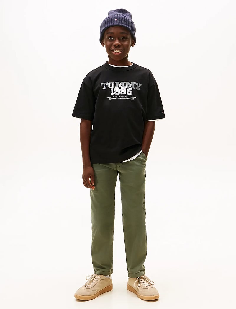 Tommy Hilfiger - TOMMY 1985 GRAPHIC PRINT TEE SS - kurzärmelige - black - 2