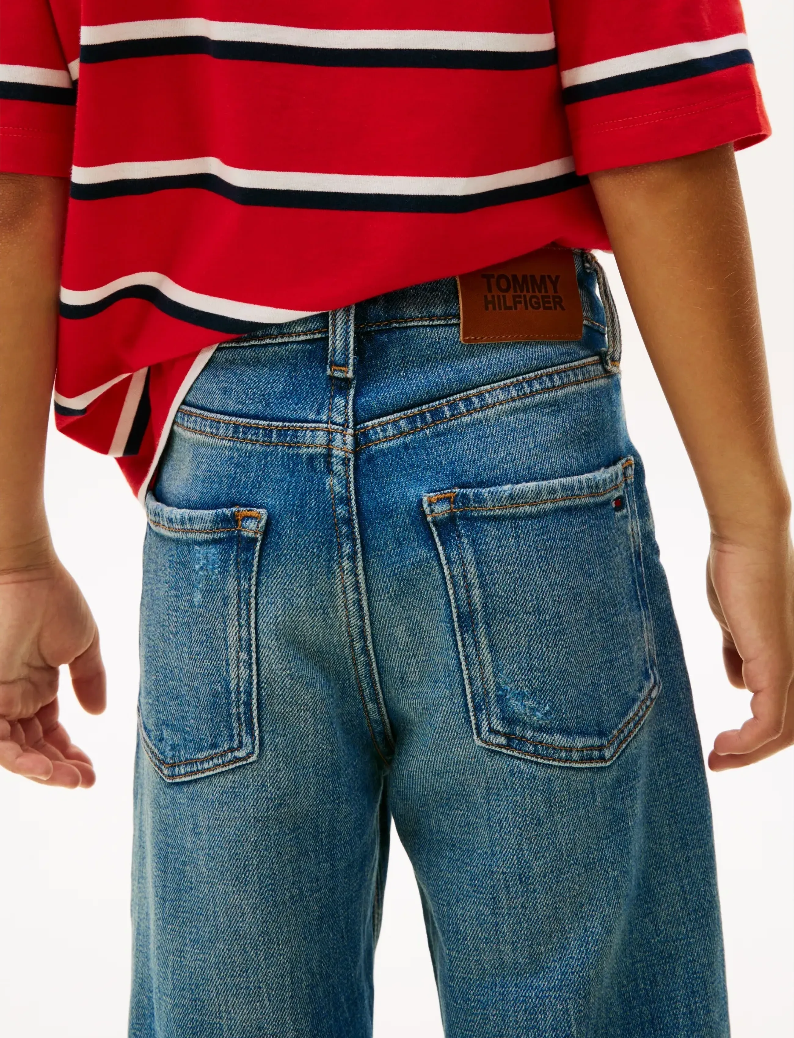 Tommy Hilfiger - BAGGY MID BLUE DESTRUCTION JEANS - loose jeans - destructions - 4