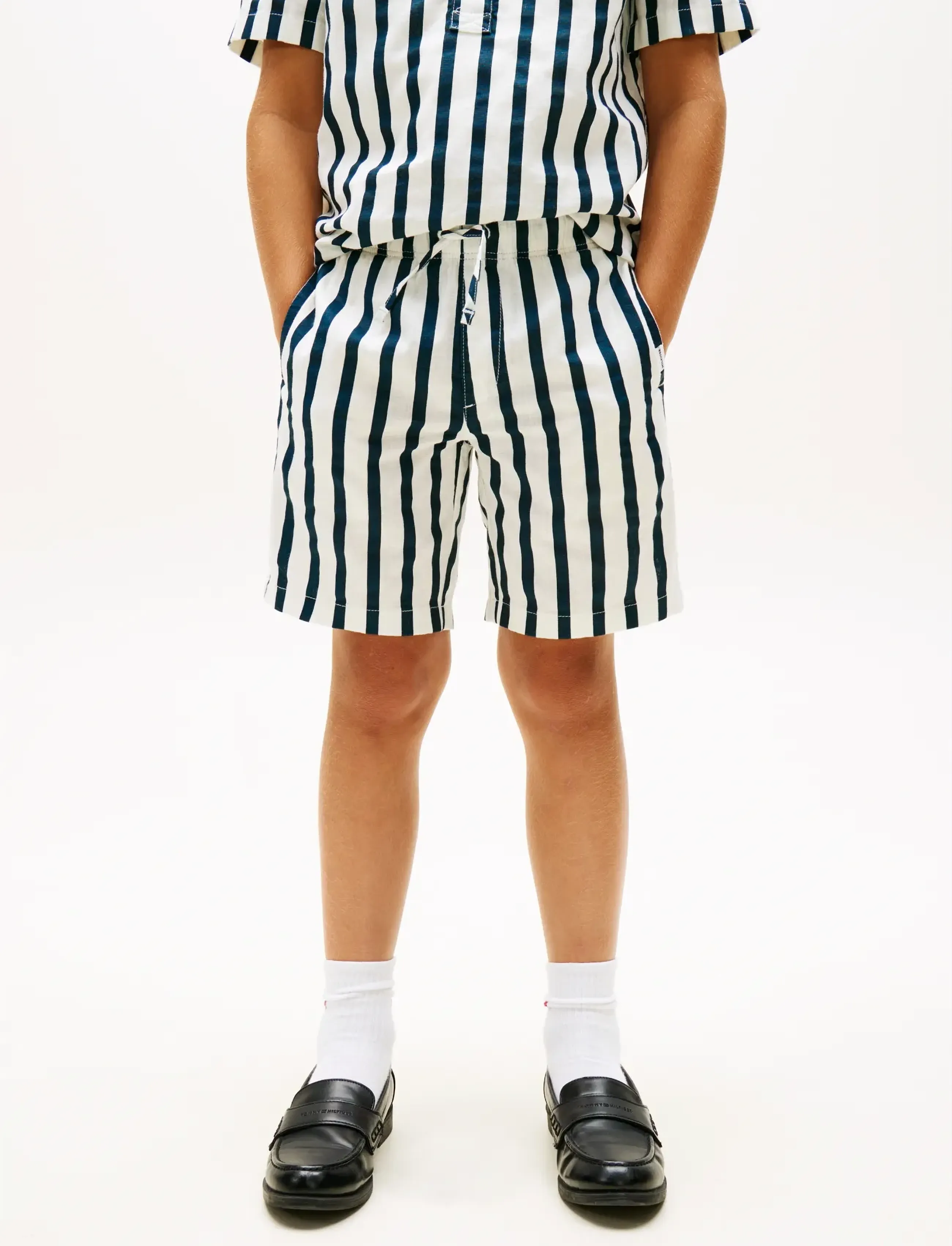 Tommy Hilfiger RELAXED LINEN BLEND STRIPE SHORT - Shorts - DARK NIGHT NAVY STRIPE / navy
