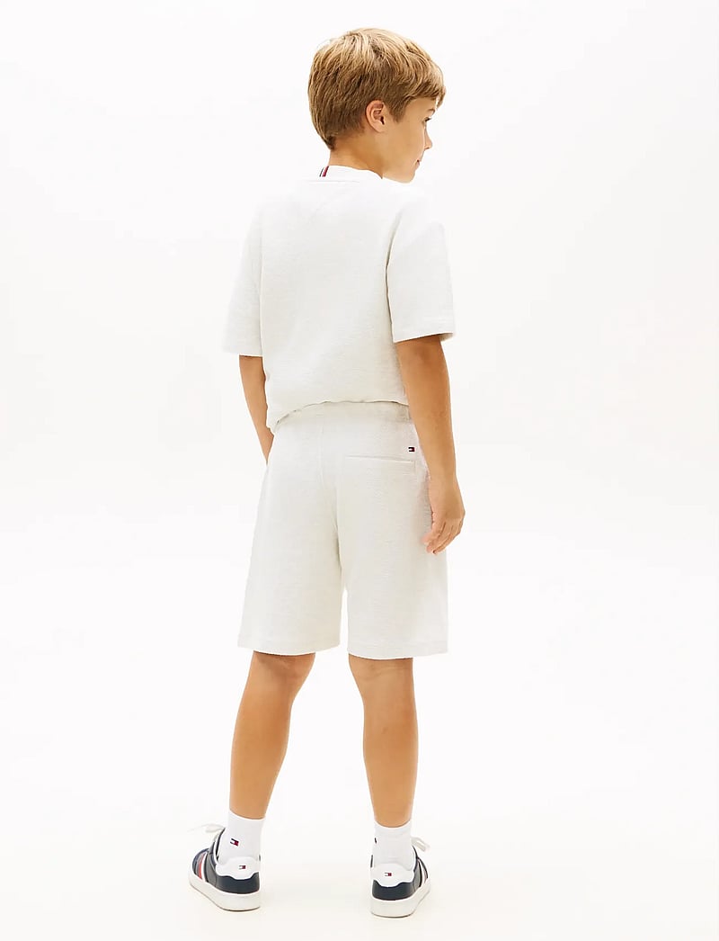 Tommy Hilfiger - TH SCRIPT JERSEY TWILL SHORT - sweatshorts - ecru - 2