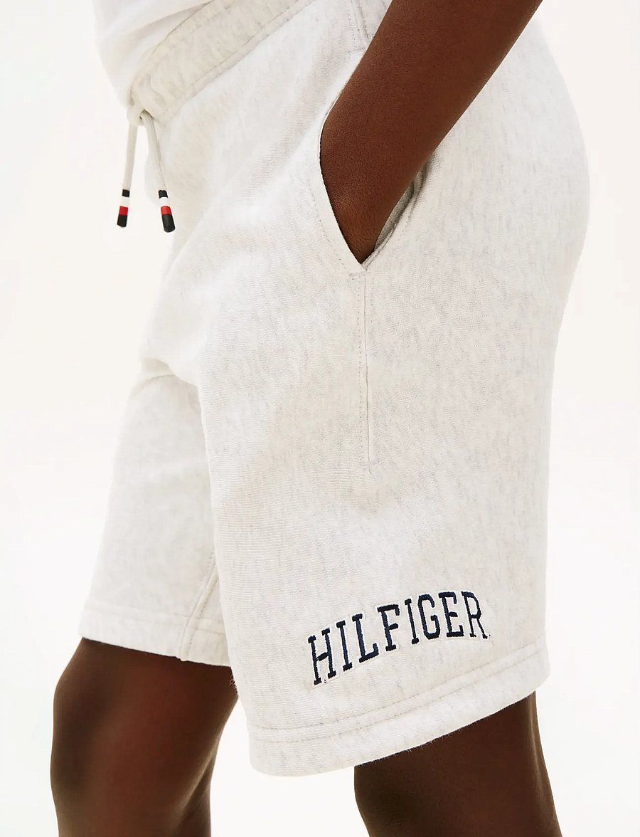 Tommy Hilfiger - HILFIGER VARSITY WIDE SWEATSHORT - sweatshorts - light grey heather - 4