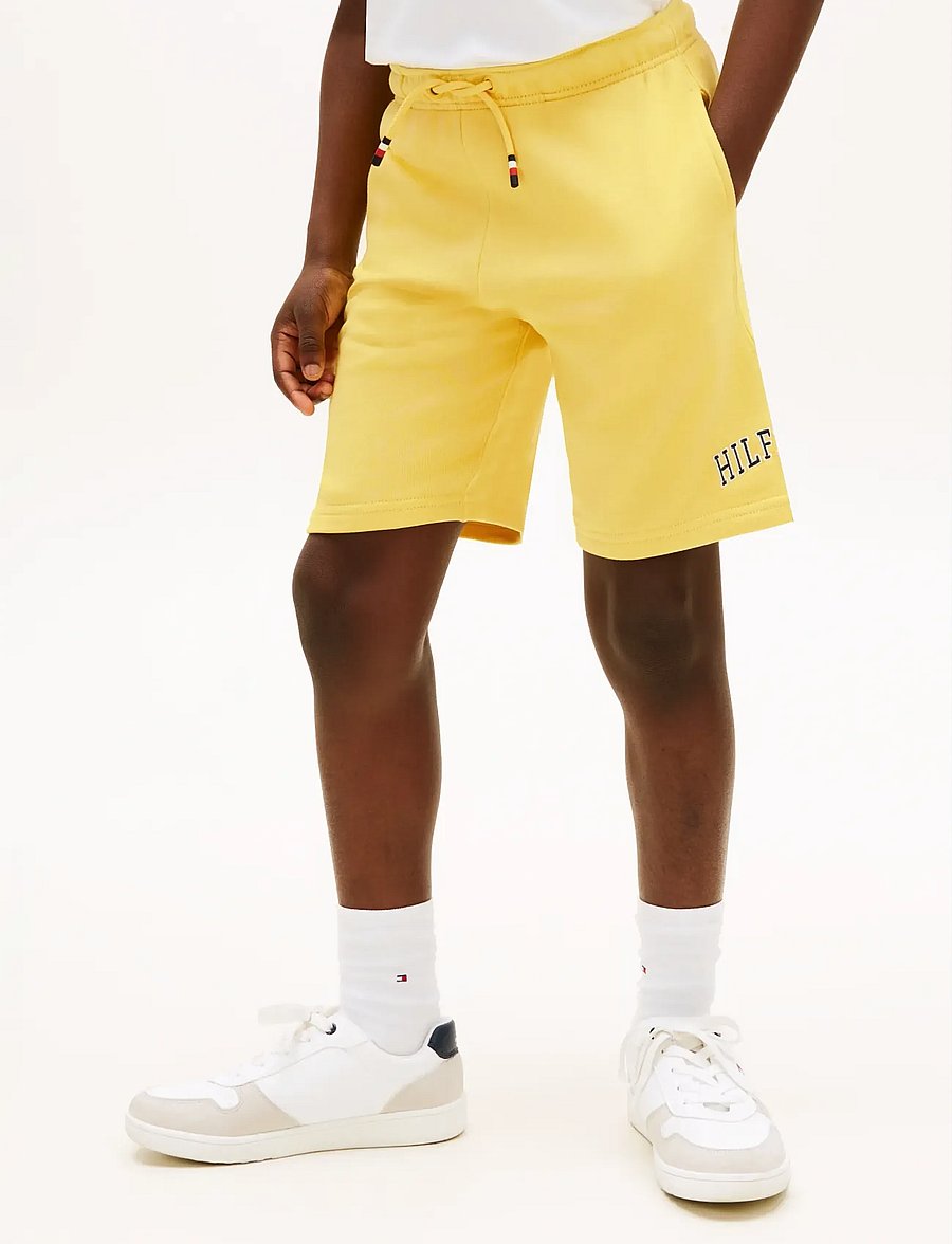 Tommy Hilfiger - HILFIGER VARSITY WIDE SWEATSHORT - sweatshorts - yellow dahlia - 0