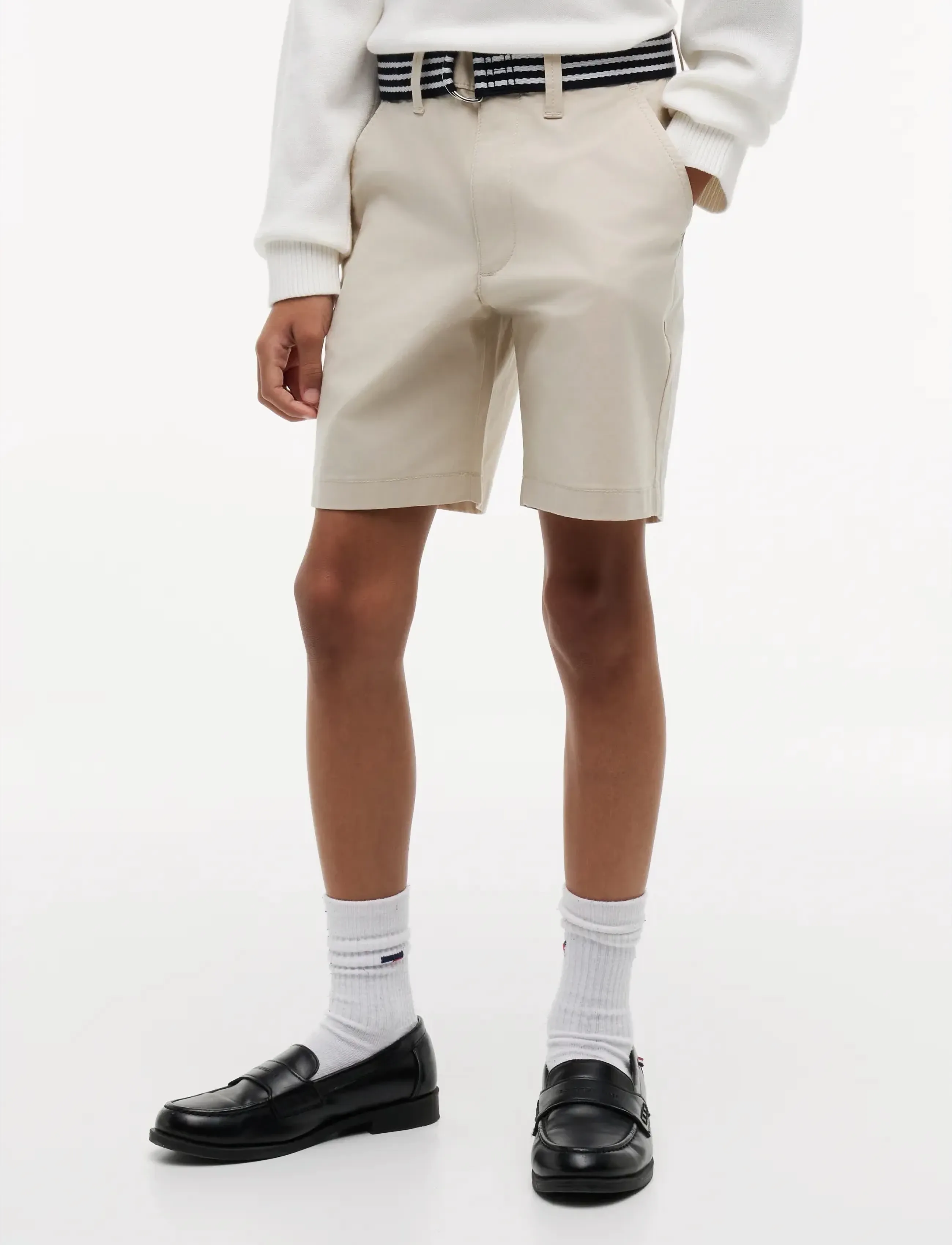 Tommy Hilfiger BAGGY CHINO BELTED SHORT - Chino stila šorti - CLASSIC BEIGE / beige