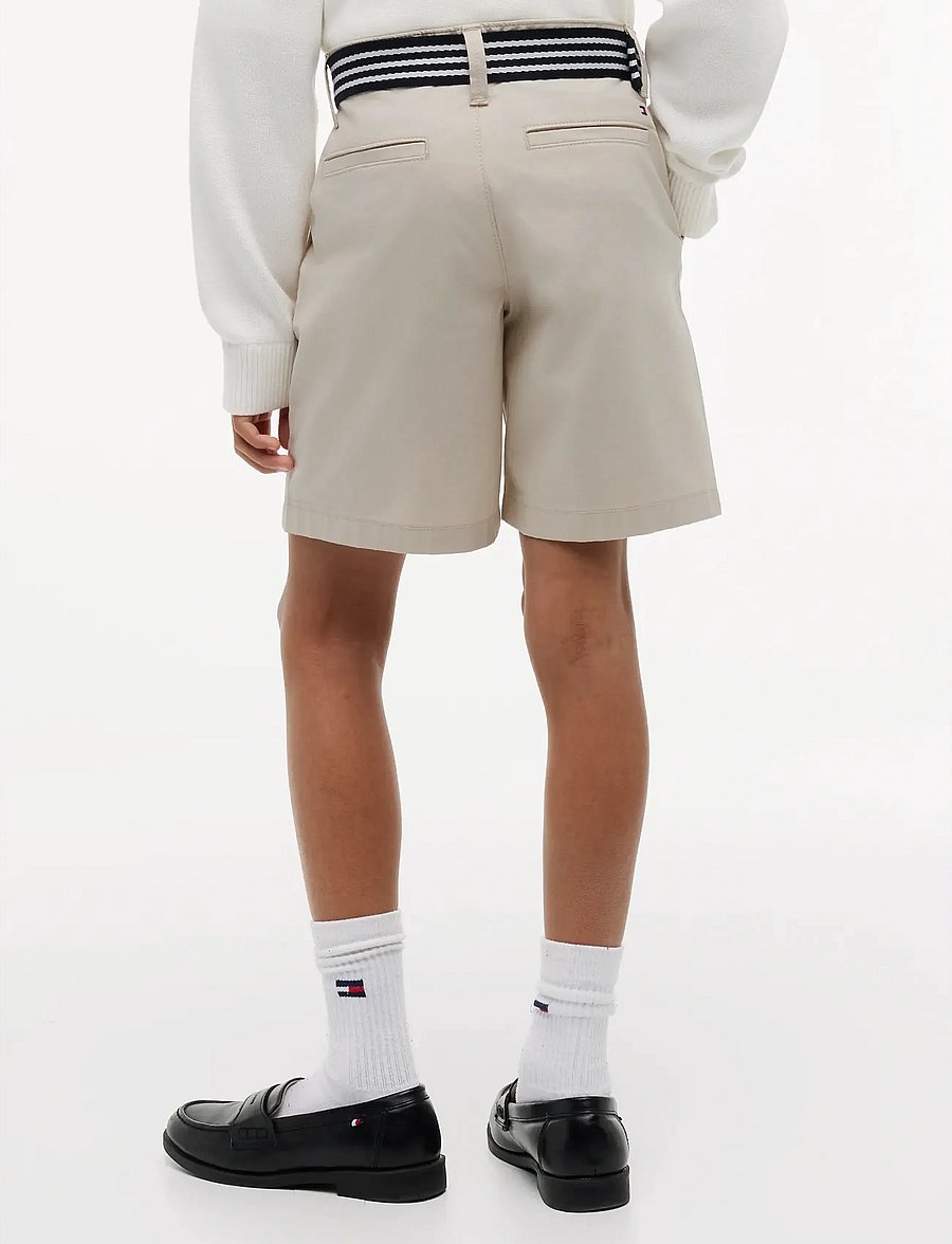 Tommy Hilfiger - BAGGY CHINO BELTED SHORT - chino-shorts - classic beige - 2