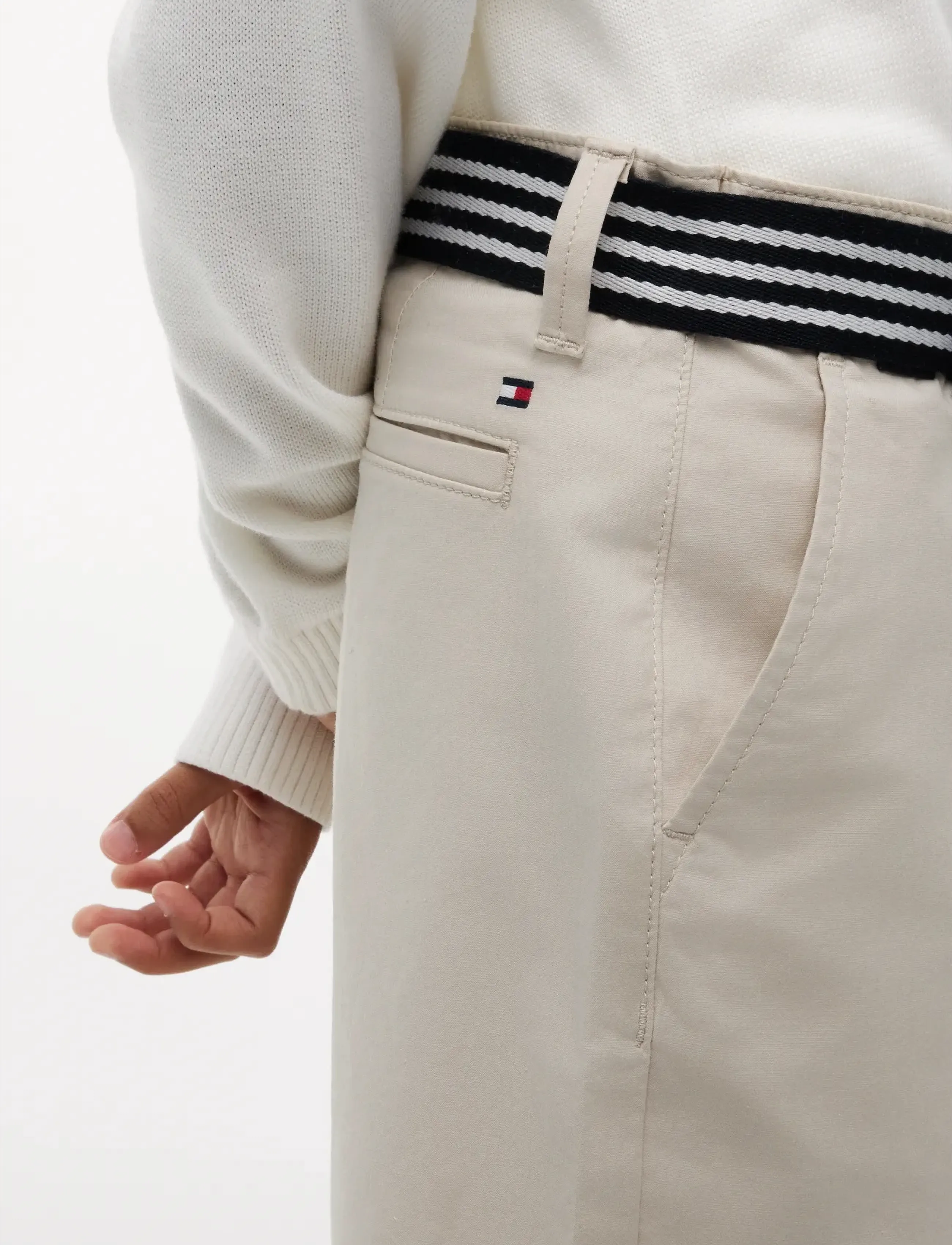Tommy Hilfiger - BAGGY CHINO BELTED SHORT - chino-shorts - classic beige - 4