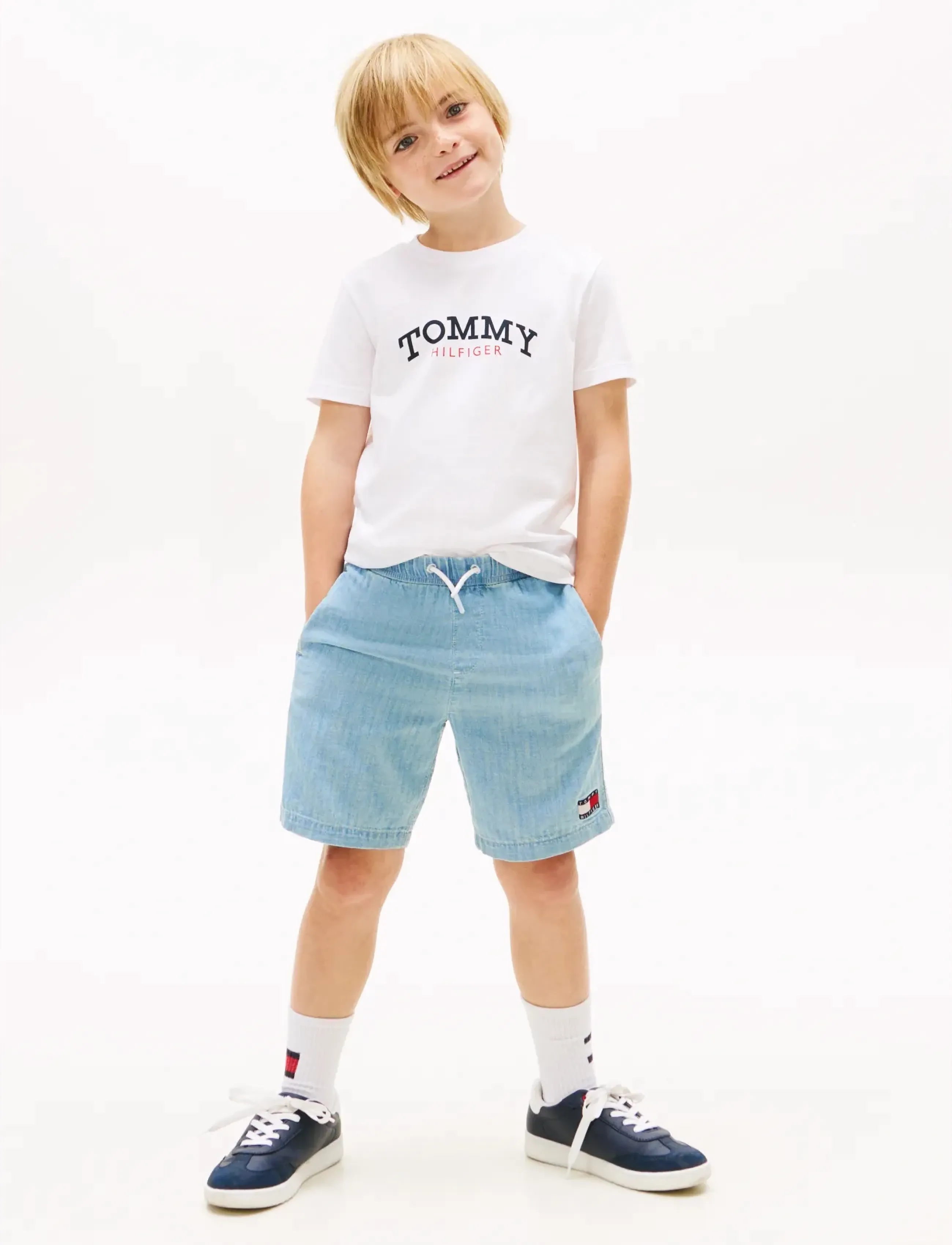 Tommy Hilfiger - MONOGRAM GRAPHIC T-SHIRT - kortærmede t-shirts - white - 3