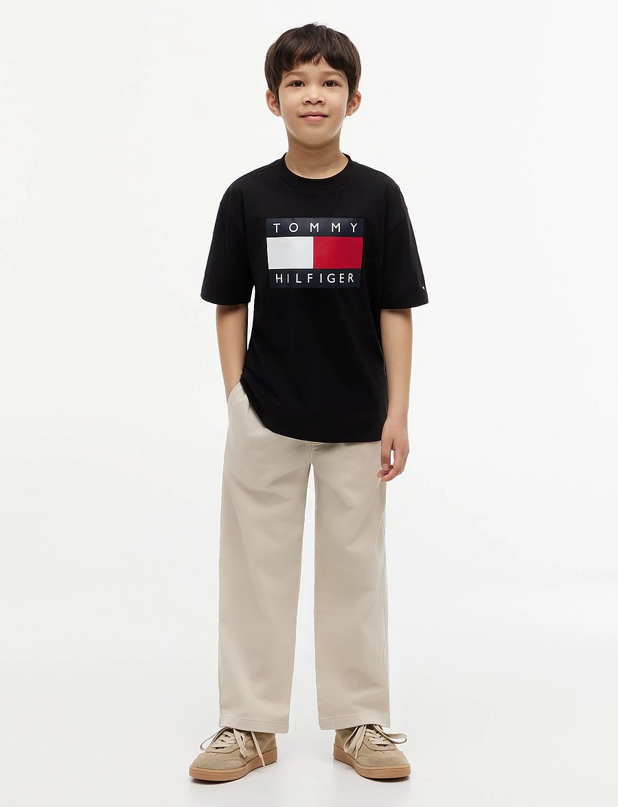 Tommy Hilfiger - HERITAGE PRINTED FLAG T-SHIRT - kortærmede t-shirts - black - 4