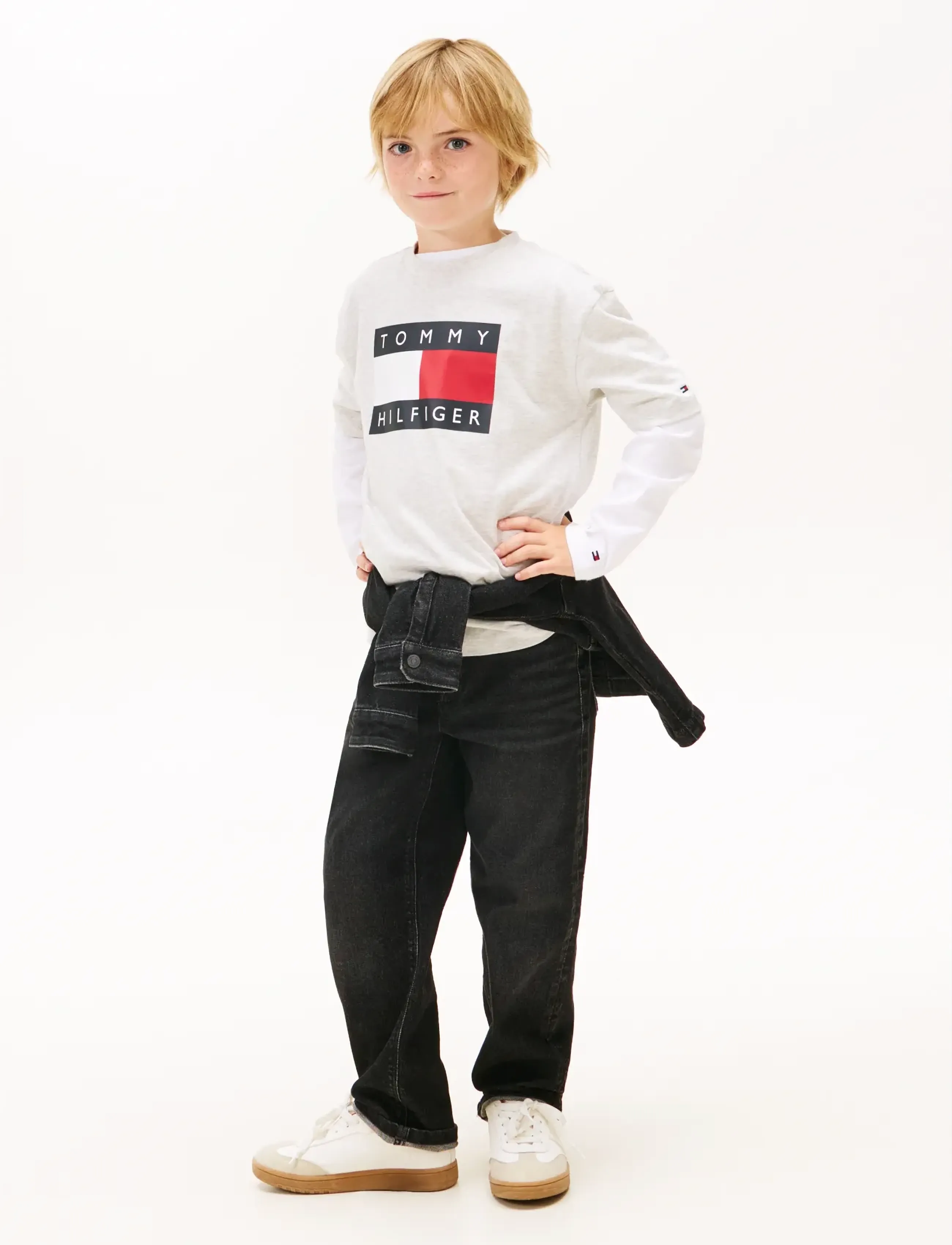 Tommy Hilfiger - HERITAGE PRINTED FLAG T-SHIRT - stutterma bolir - light grey heather - 3