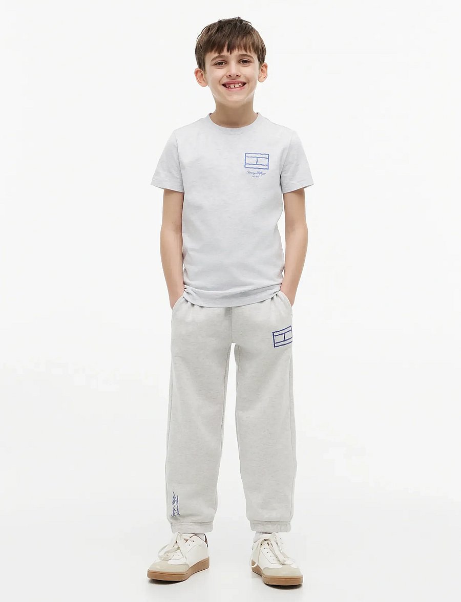 Tommy Hilfiger - OUTLINE FLAG GRAPHIC T-SHIRT SS - kurzärmelige - light grey heather - 4