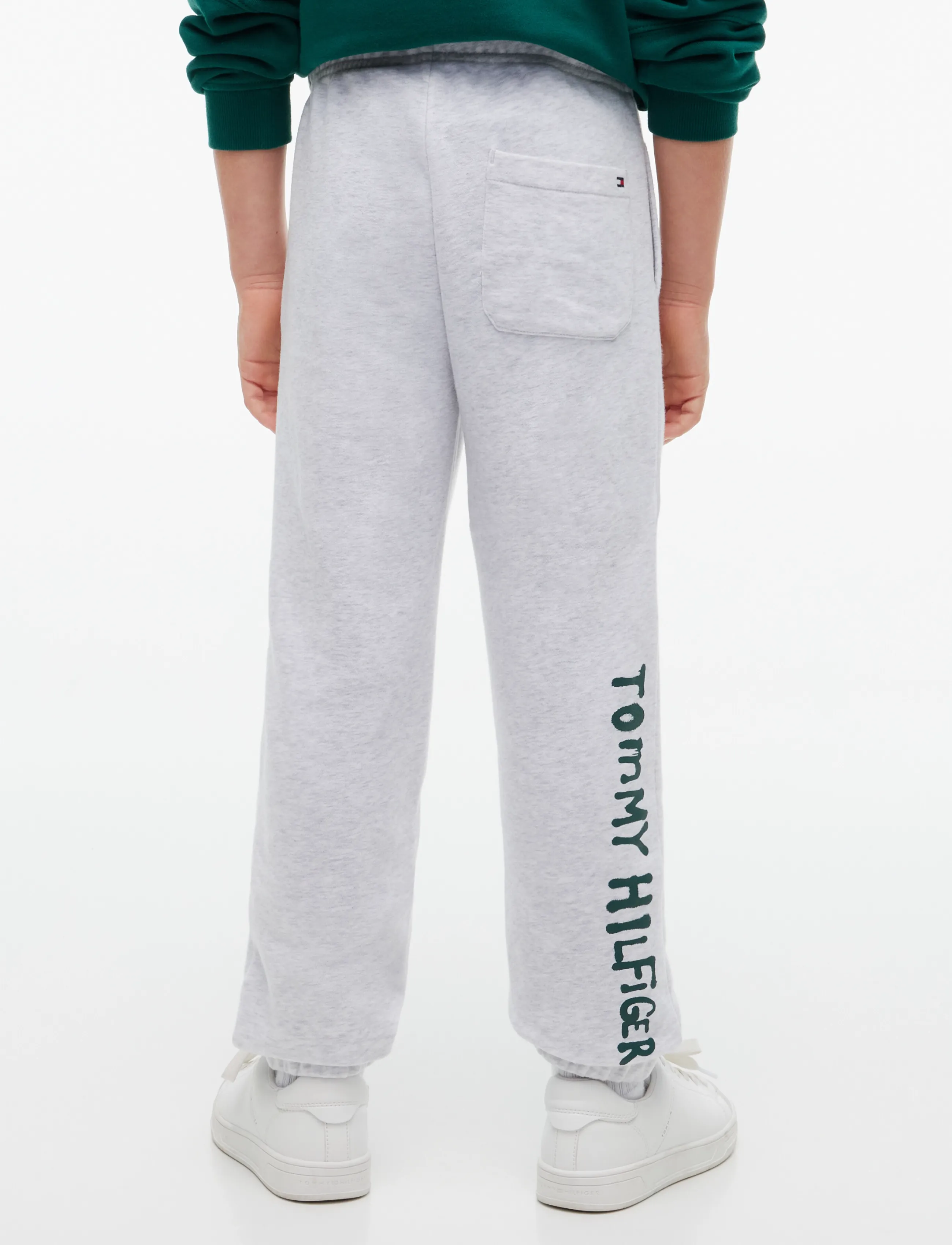 Tommy Hilfiger - FLAG GRAFFITI SWEATPANT - jogginghosen - grey heather - 2