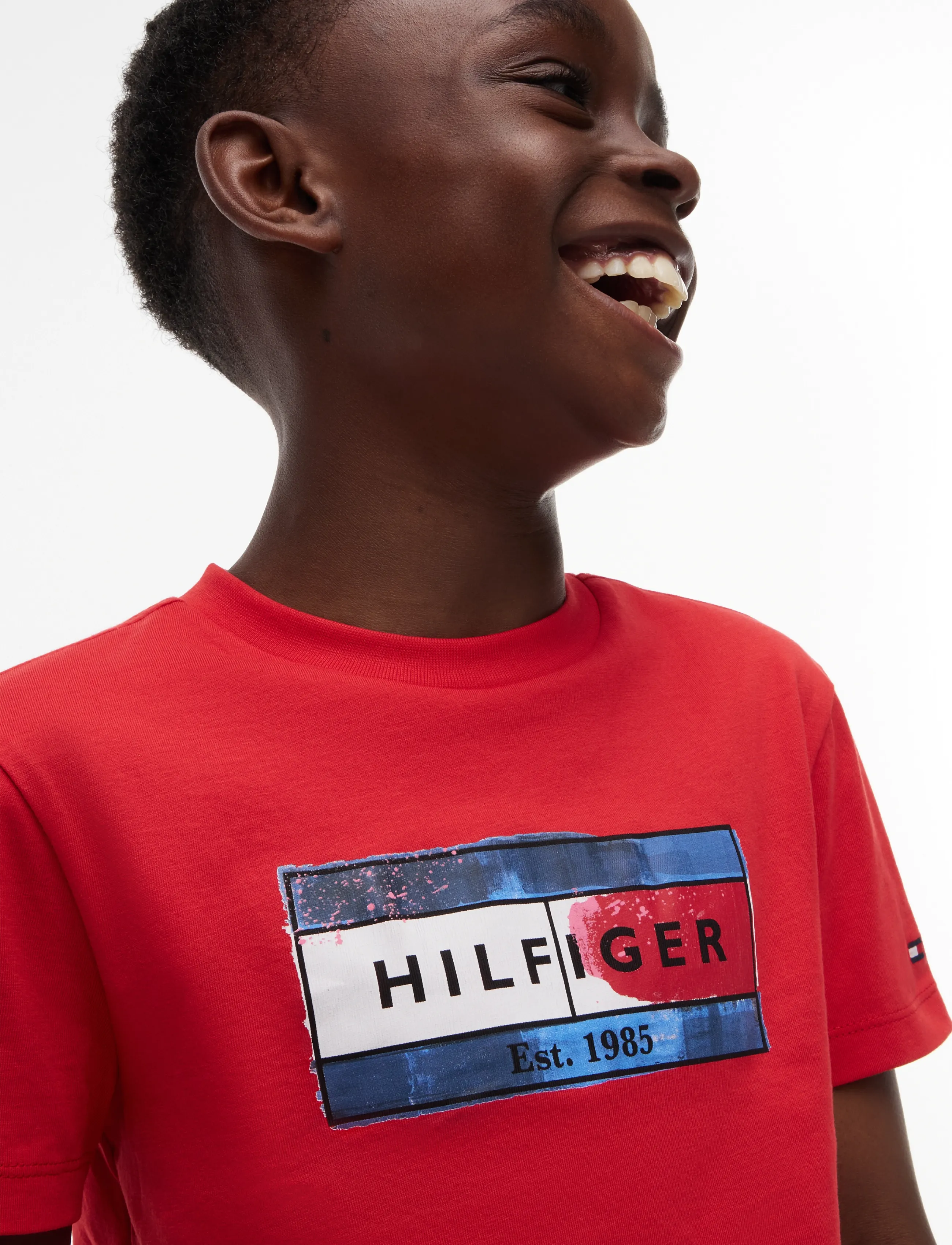 Tommy Hilfiger - HILFIGER FLAG GRAPHIC TEE - kortärmade t-shirts - red glare - 3
