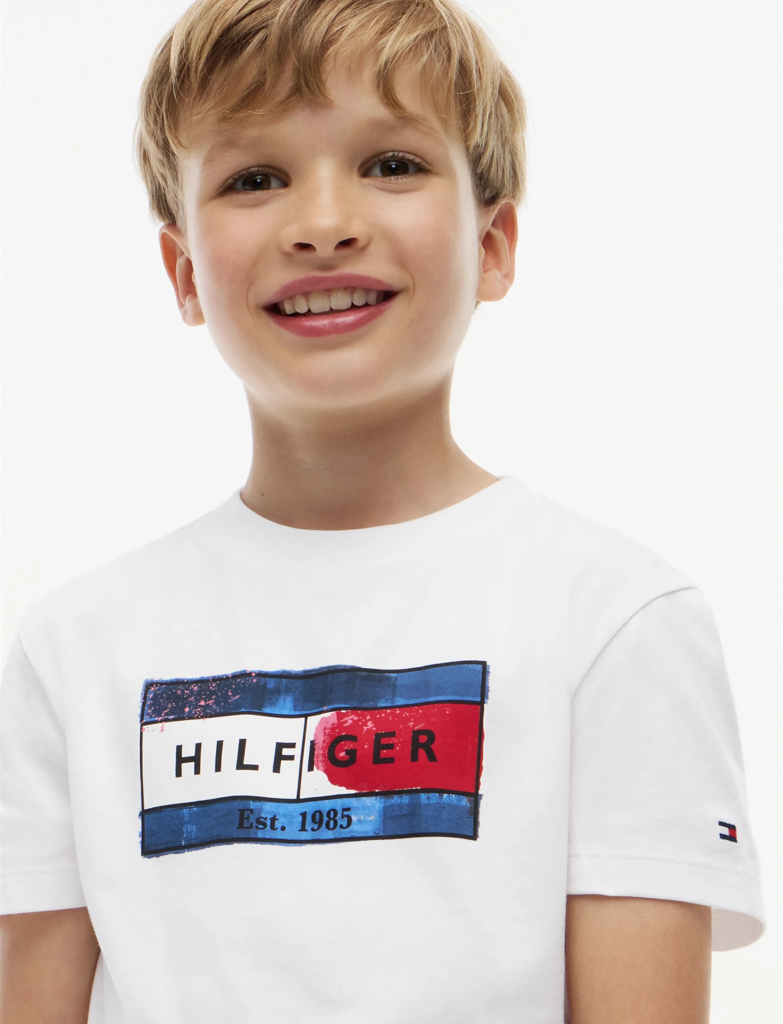 Tommy Hilfiger - HILFIGER FLAG GRAPHIC TEE - kortärmade t-shirts - white - 3