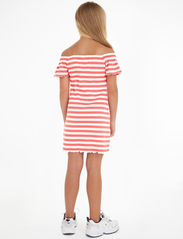 Tommy Hilfiger - OFF SHOULDER STRIPE DRESS S/S - casual jurken met korte mouwen - laser pink stripe - 3