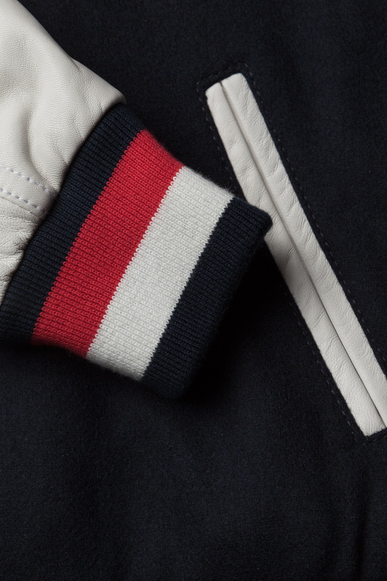 Tommy Hilfiger - UNISEX VARSITY JACKE - sky captain/snow white - 3