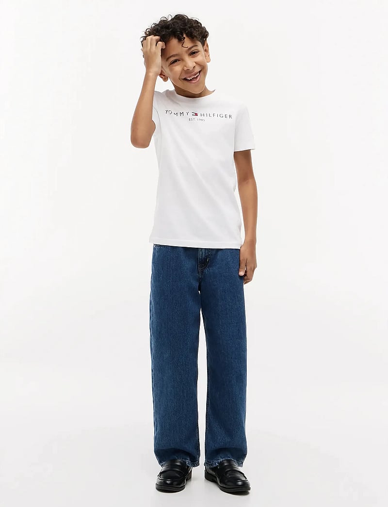 Tommy Hilfiger - ESSENTIAL TEE S/S - kortärmade t-shirts - white - 4