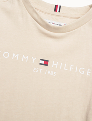 Tommy Hilfiger - U ESSENTIAL TEE S/S - kortærmede t-shirts - white clay - 2