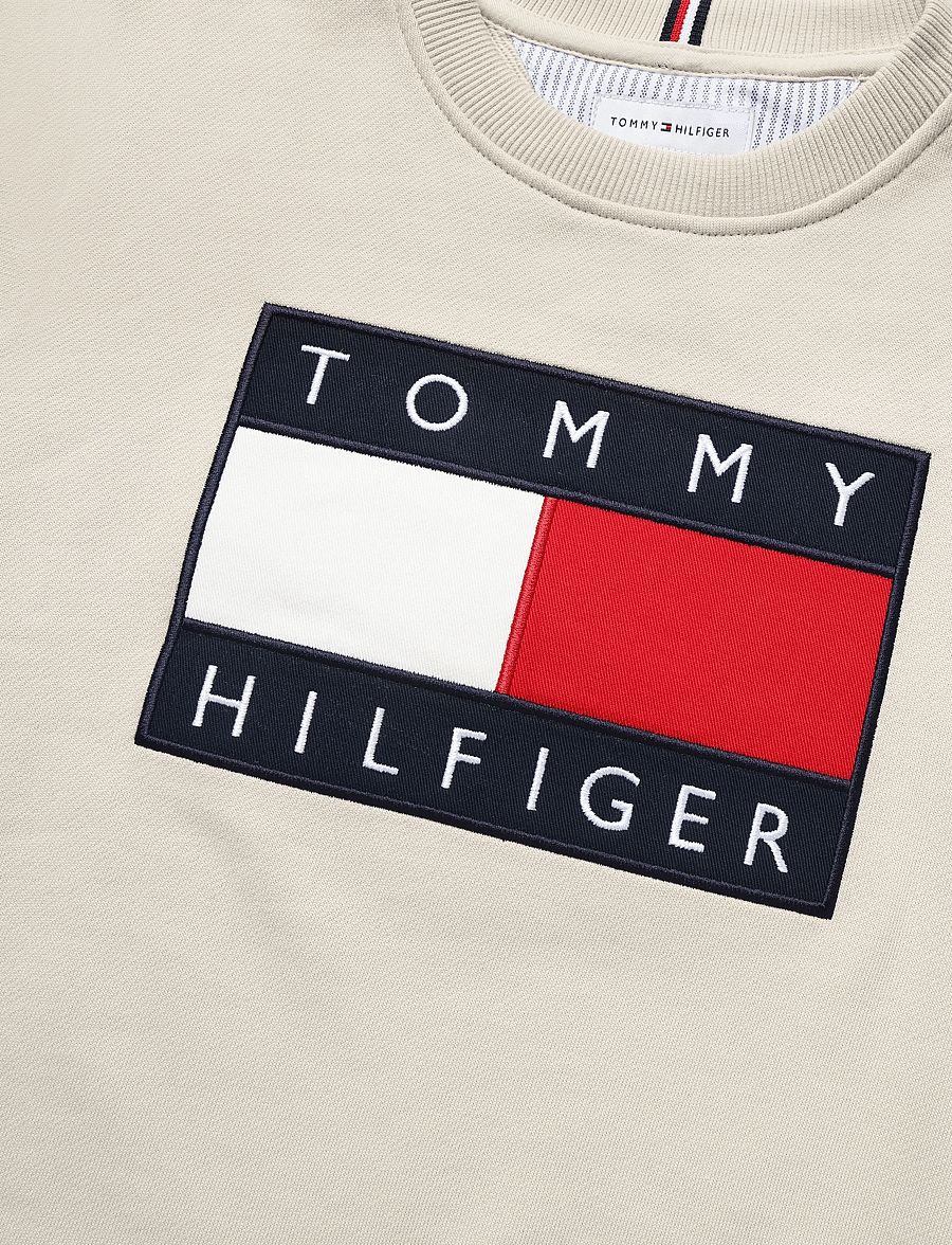 Tommy Hilfiger - HERITAGE FLAG SWEATSHIRT - sweatshirts - classic beige - 5
