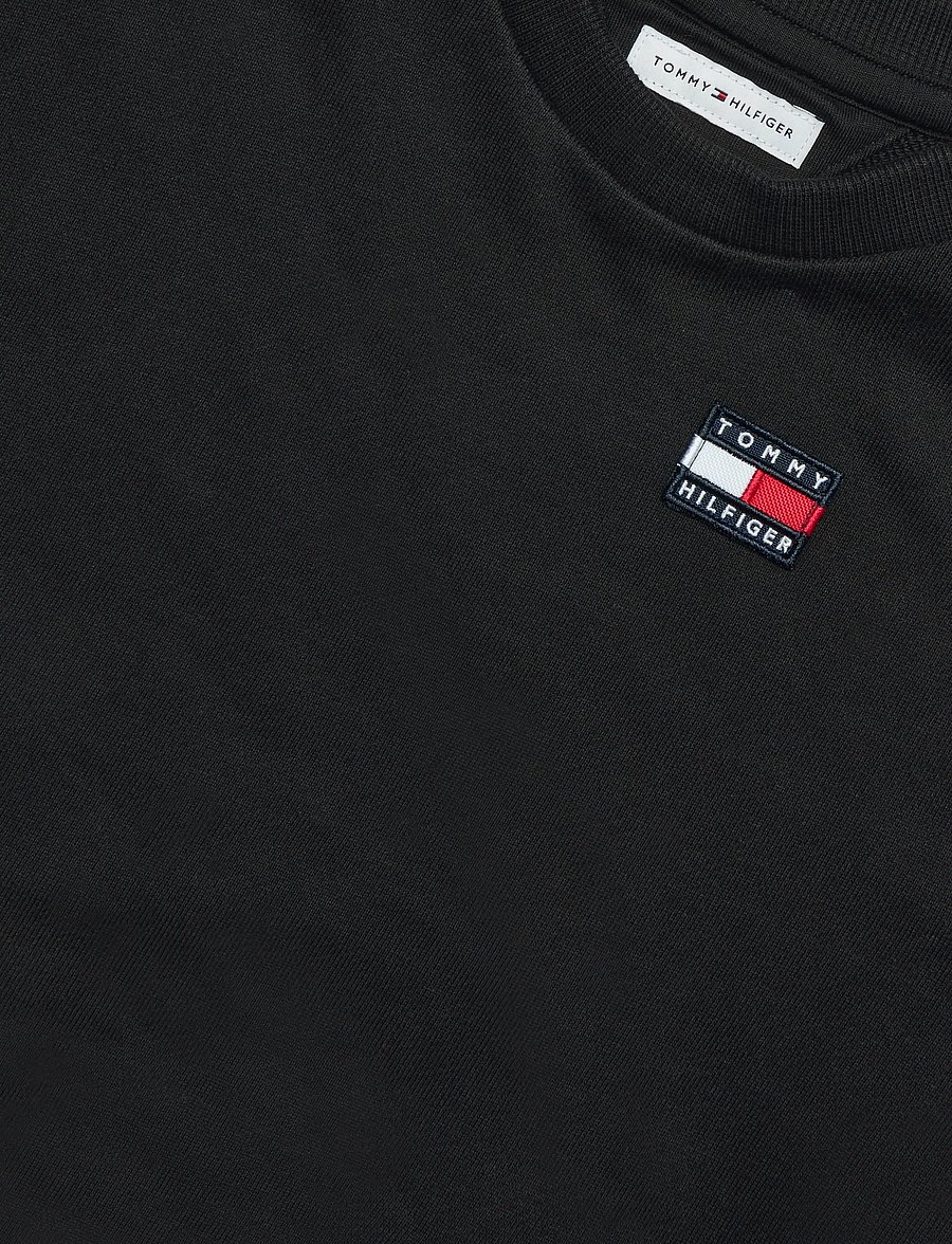 Tommy Hilfiger - FLAG HERITAGE CN SWEATSHIRT - sweatshirts - black - 2