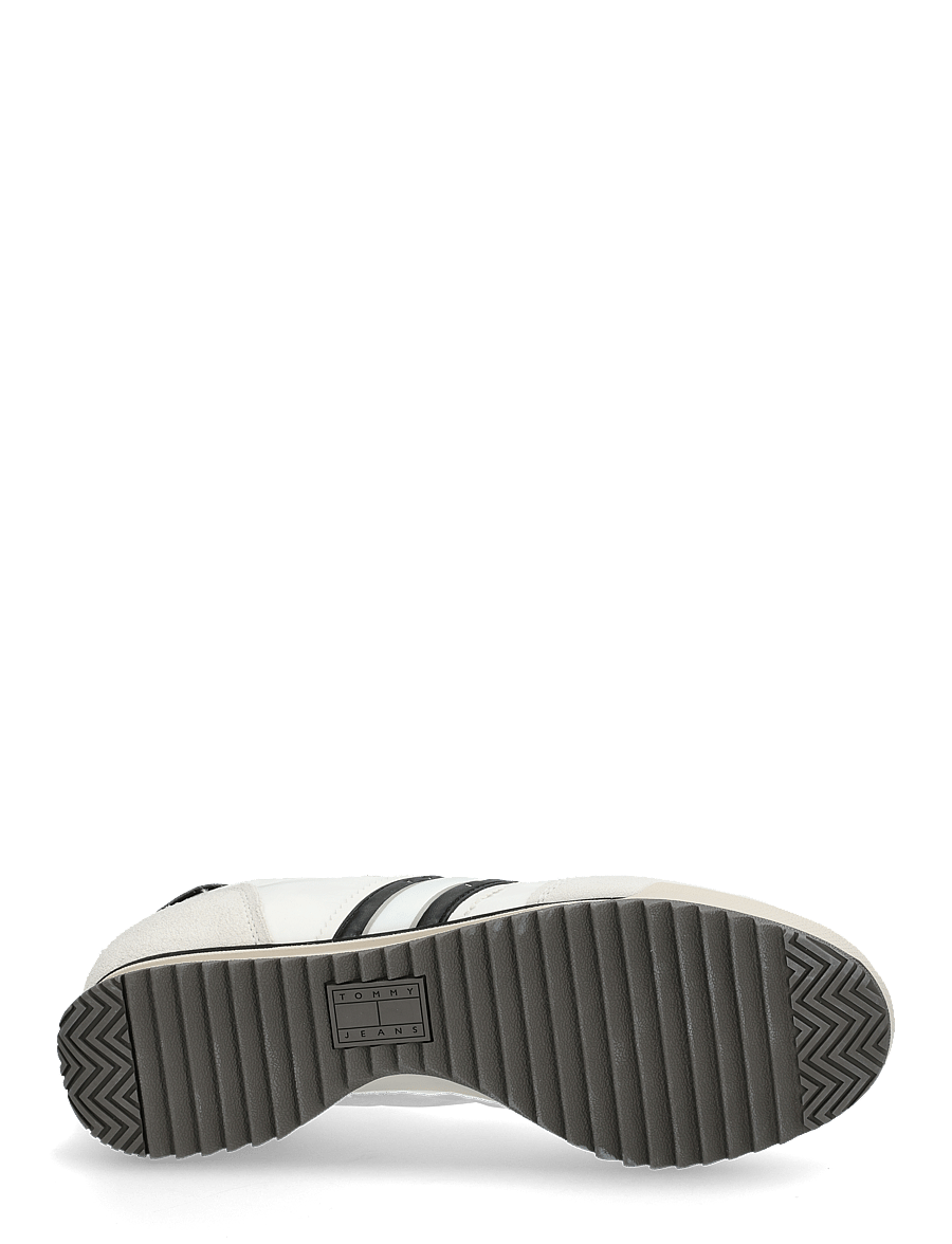 Tommy Hilfiger - TJM RETRO RUNNER CLEATED - madala säärega tossud - black - 4