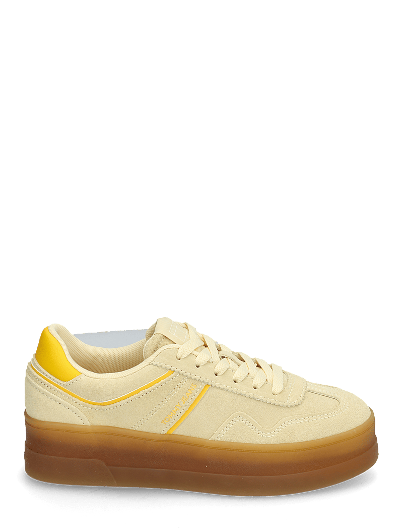 Tommy Hilfiger - THE GREENWICH FLATFORM SUEDE - niedrige sneakers - frozen custard - 1