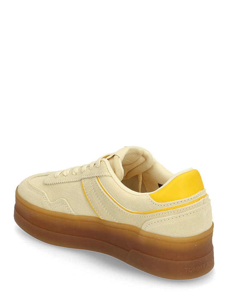 Tommy Hilfiger - THE GREENWICH FLATFORM SUEDE - niedrige sneakers - frozen custard - 2