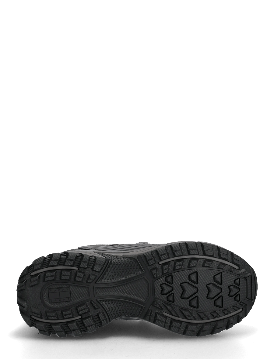 Tommy Hilfiger - TJW OUTDOOR RUNNER - madala säärega tossud - washed black - 4