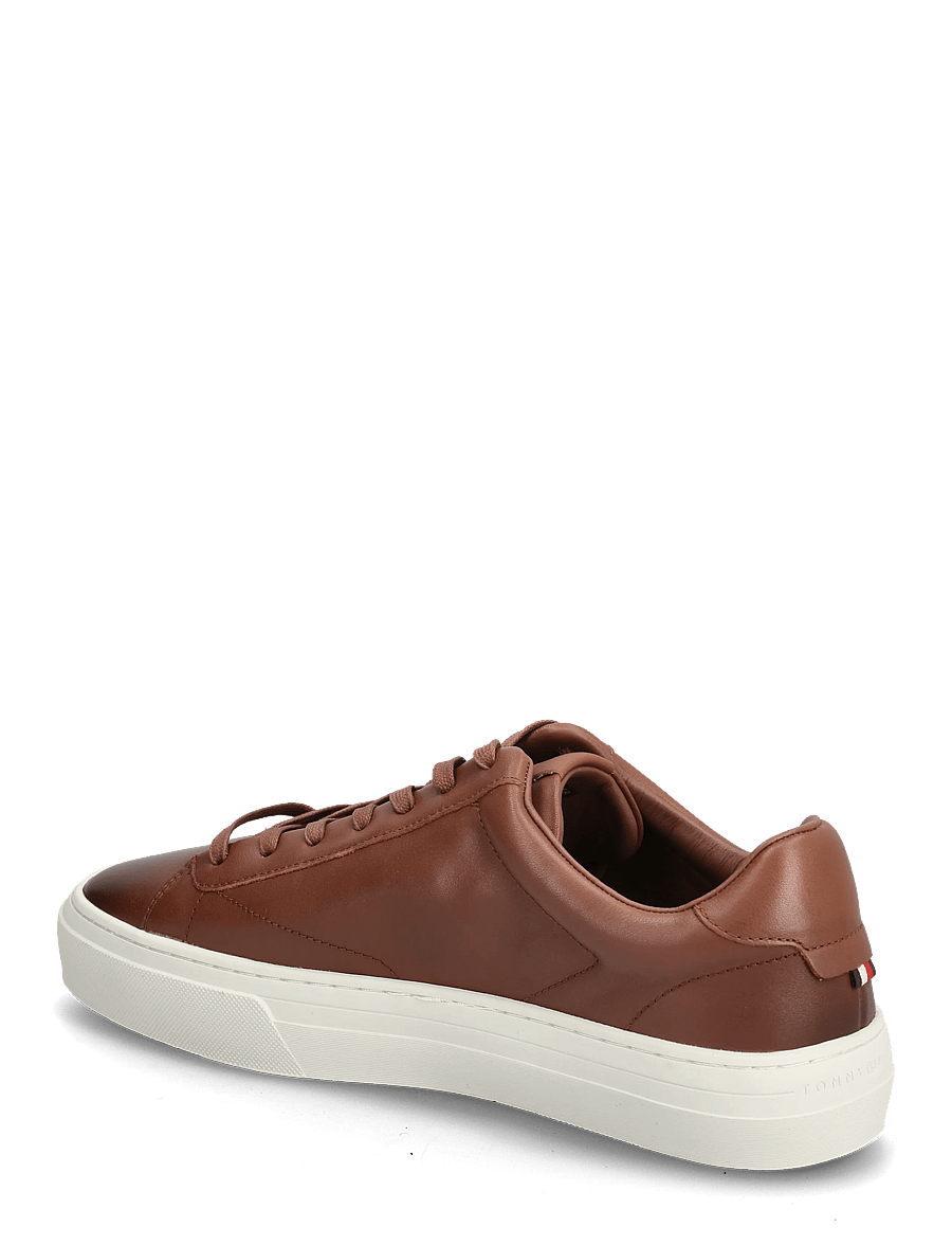 Tommy Hilfiger - PREMIUM DRESS CUPSOLE COGNAC - laisvalaikio batai žemu aulu - winter cognac - 2