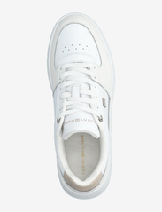 Tommy Hilfiger - ESSENTIAL BASKET SNEAKER - sportiska stila apavi ar pazeminātu potītes daļu - white - 3
