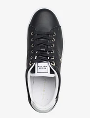 Tommy Hilfiger - ESSENTIAL ELEVATED COURT SNEAKER - low top sneakers - black - 3