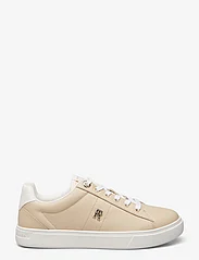 Tommy Hilfiger - ESSENTIAL ELEVATED COURT SNEAKER - niedrige sneakers - white clay - 1