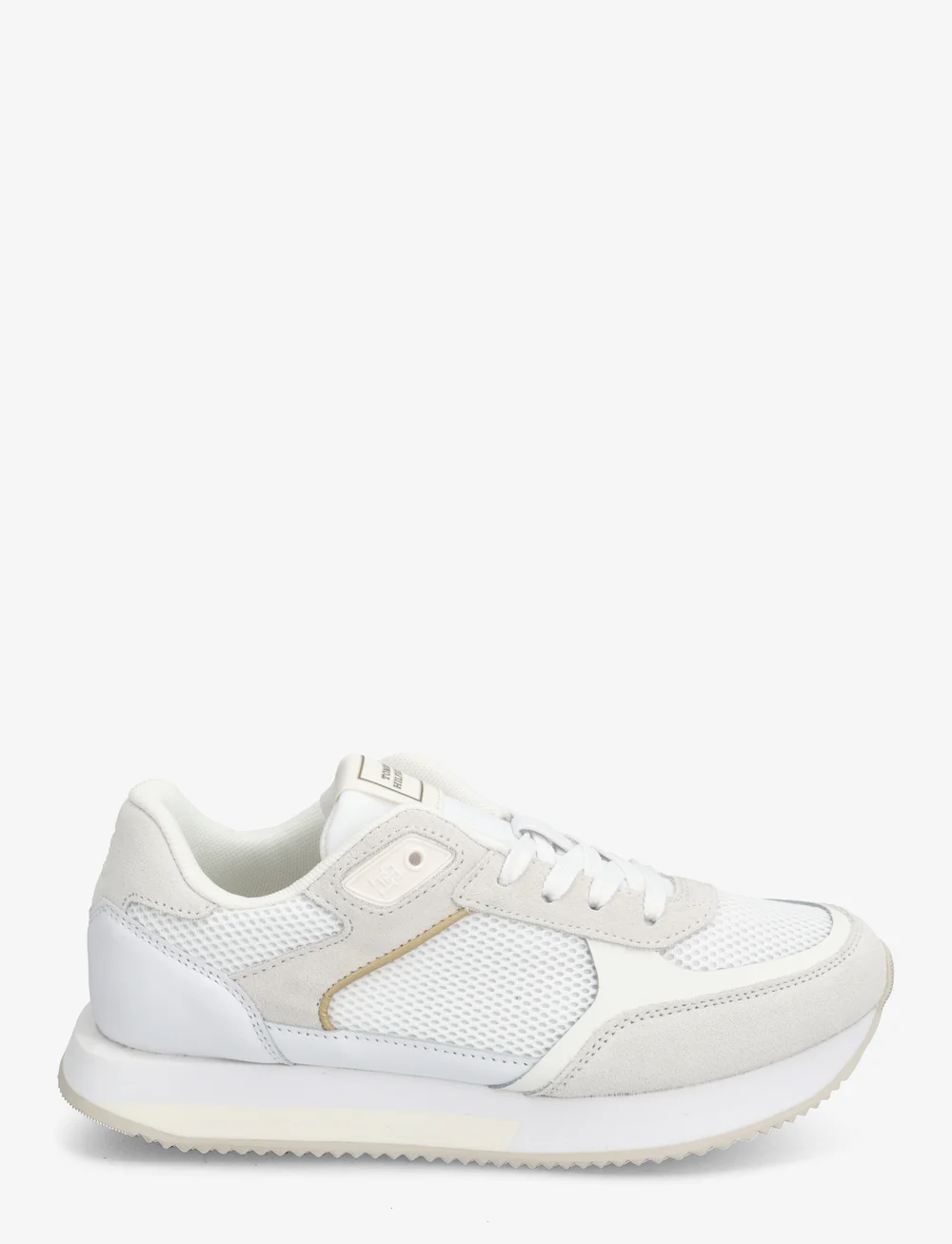 ESSENTIAL ELEVATED RUNNER