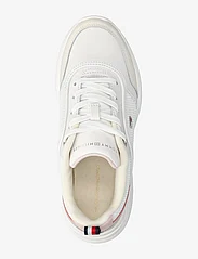Tommy Hilfiger - HILFIGER CHUNKY RUNNER - chunky sneakers - ecru/whimsy pink - 3