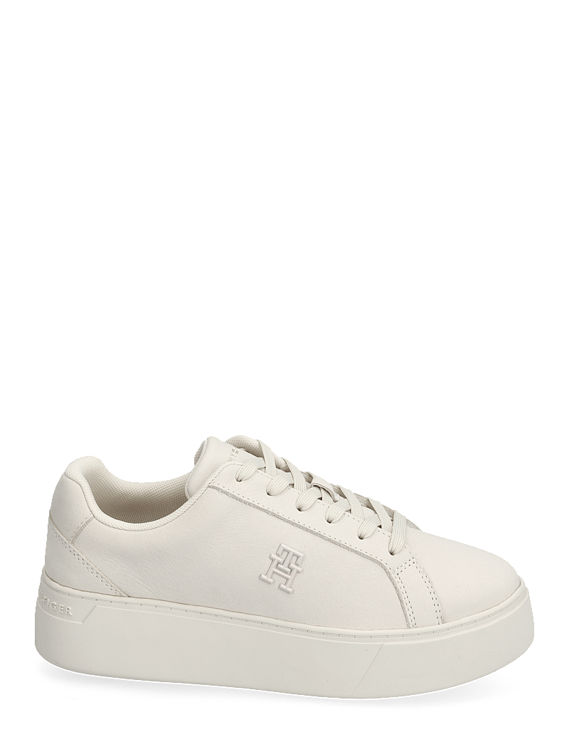 Tommy hilfiger shop nubuck lightweight sneaker
