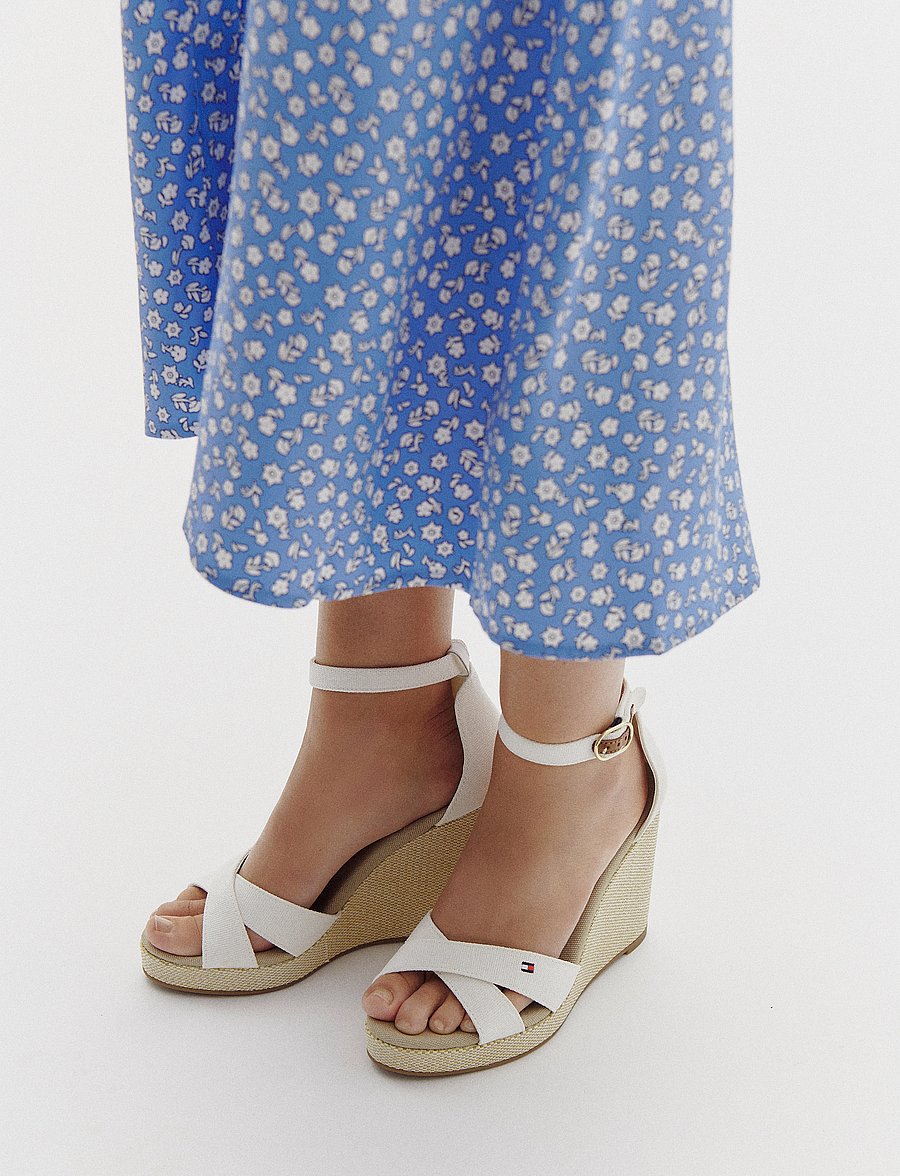 Tommy Hilfiger - FLAG HIGH WEDGE ESPAD CRISSCROSS - augstpapēžu espadrilles - ecru - 0