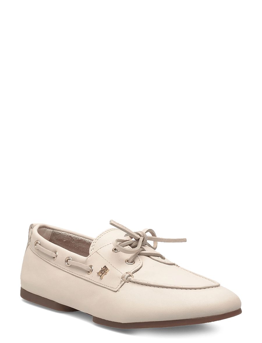Tommy Hilfiger - TH SLEEK LEATHER BOAT SHOE - purjekingad - soft cream - 0