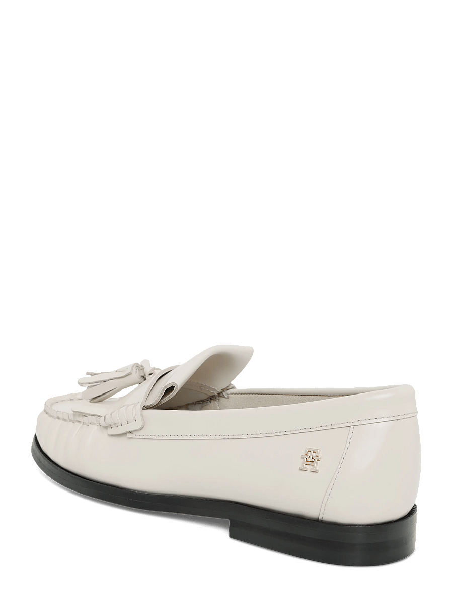 Tommy Hilfiger - TH LOAFER TASSEL ABRASIVATO - moetrendid - classic beige - 1